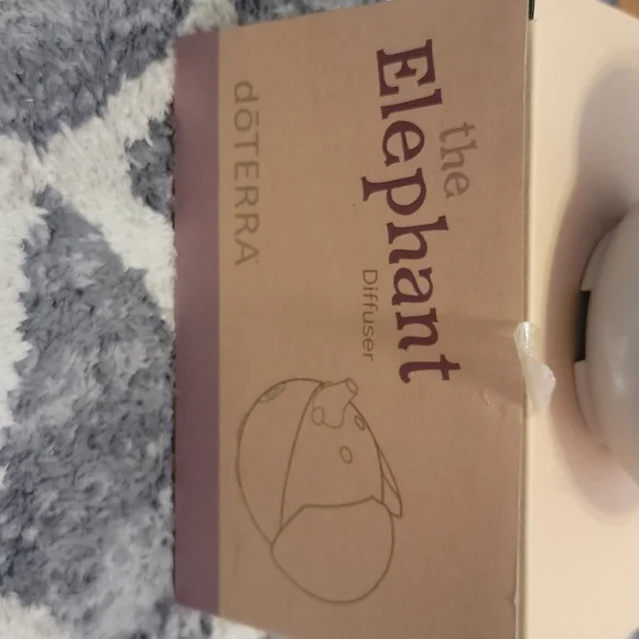 Doterra elephant diffuser - Picture 3 of 4